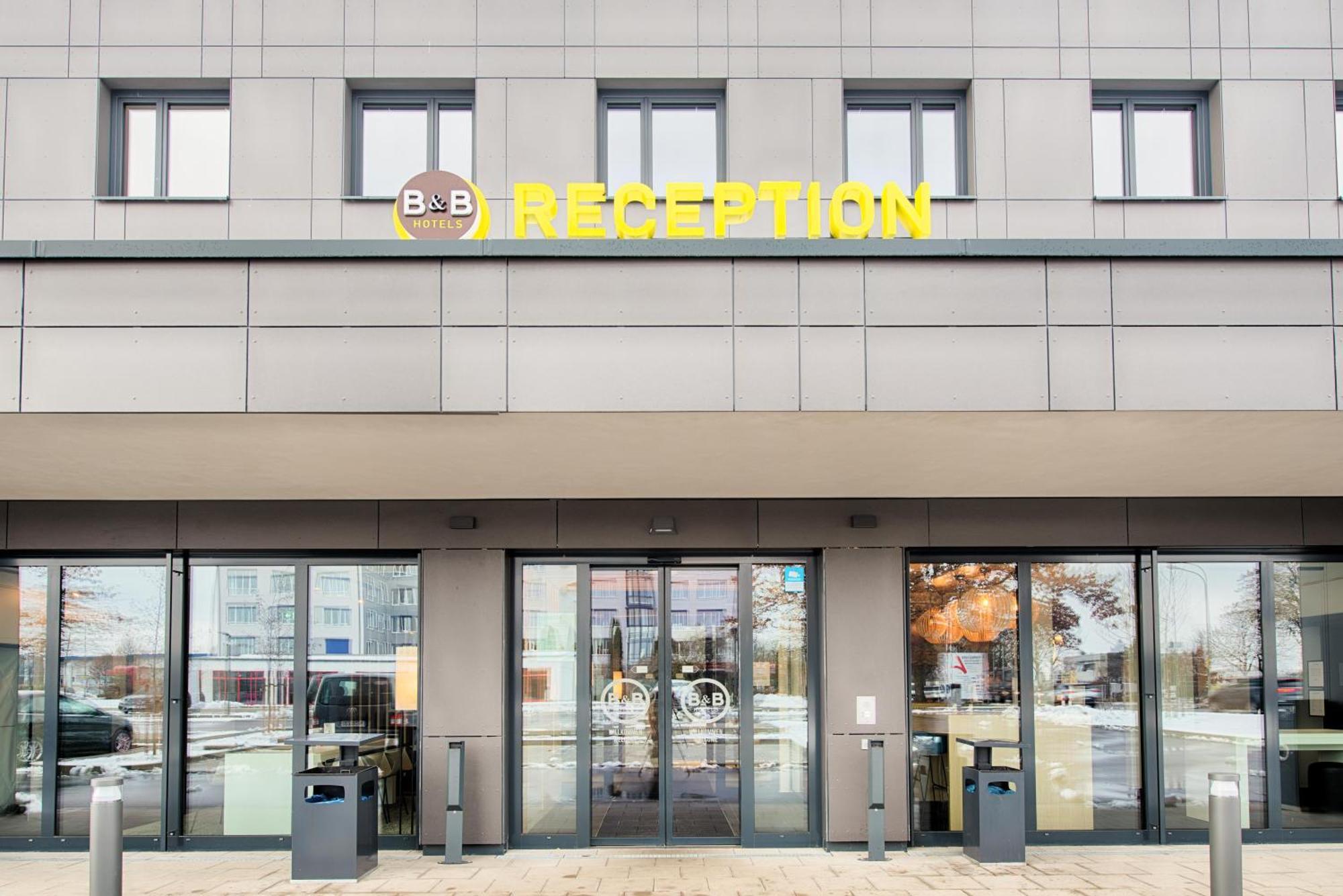 B&B Hotel Augsburg-West Exterior photo